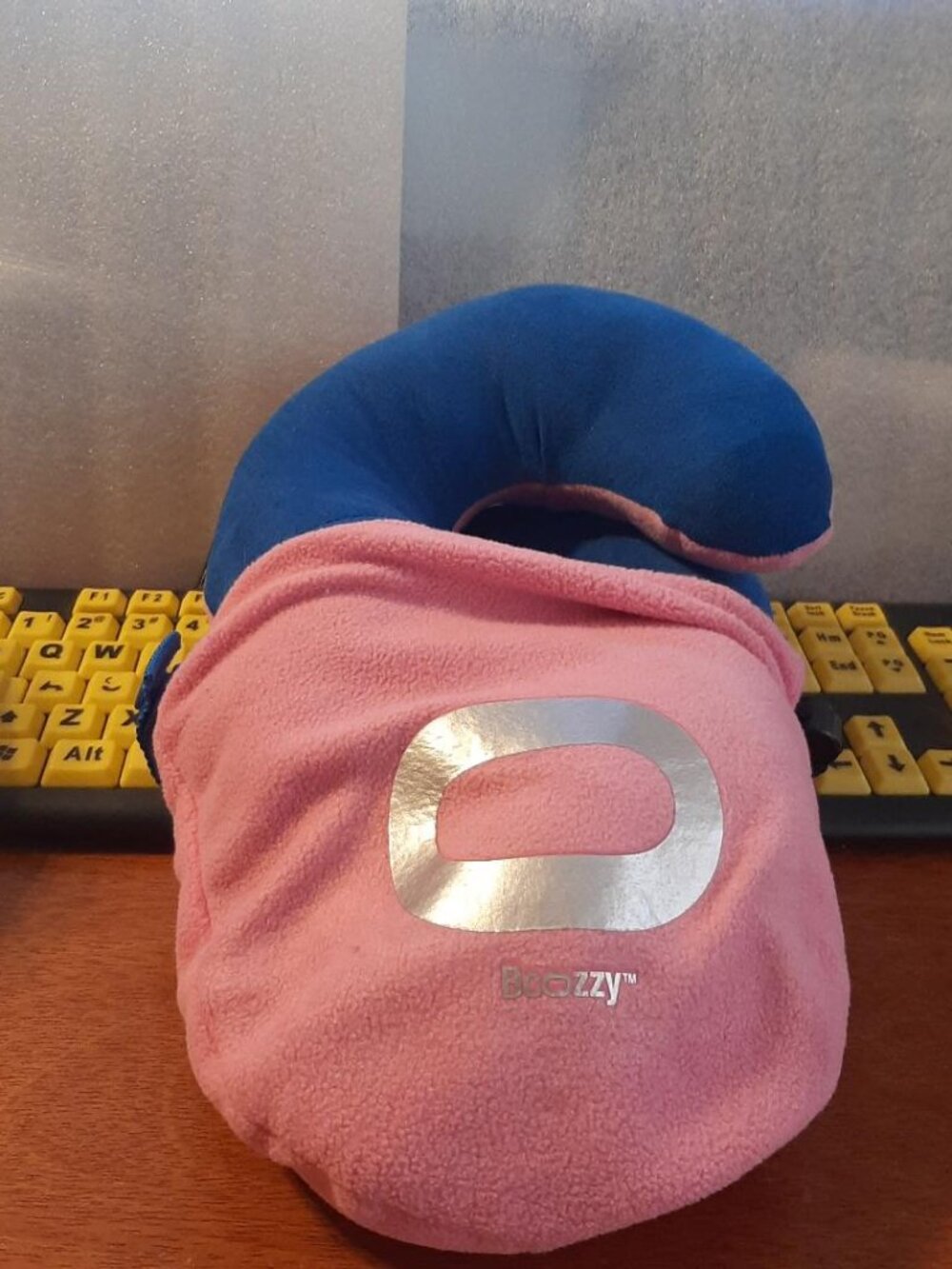 NEW BAG ! Bcozzy Kids Travel Pillow Relief Neck Pain Support Blue/pink Sz S